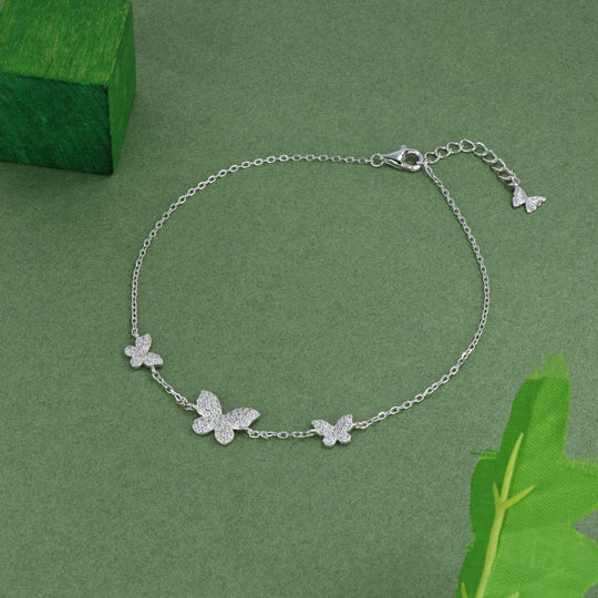 Adjustable 925 sterling silver anklet that suits most ankle sizes