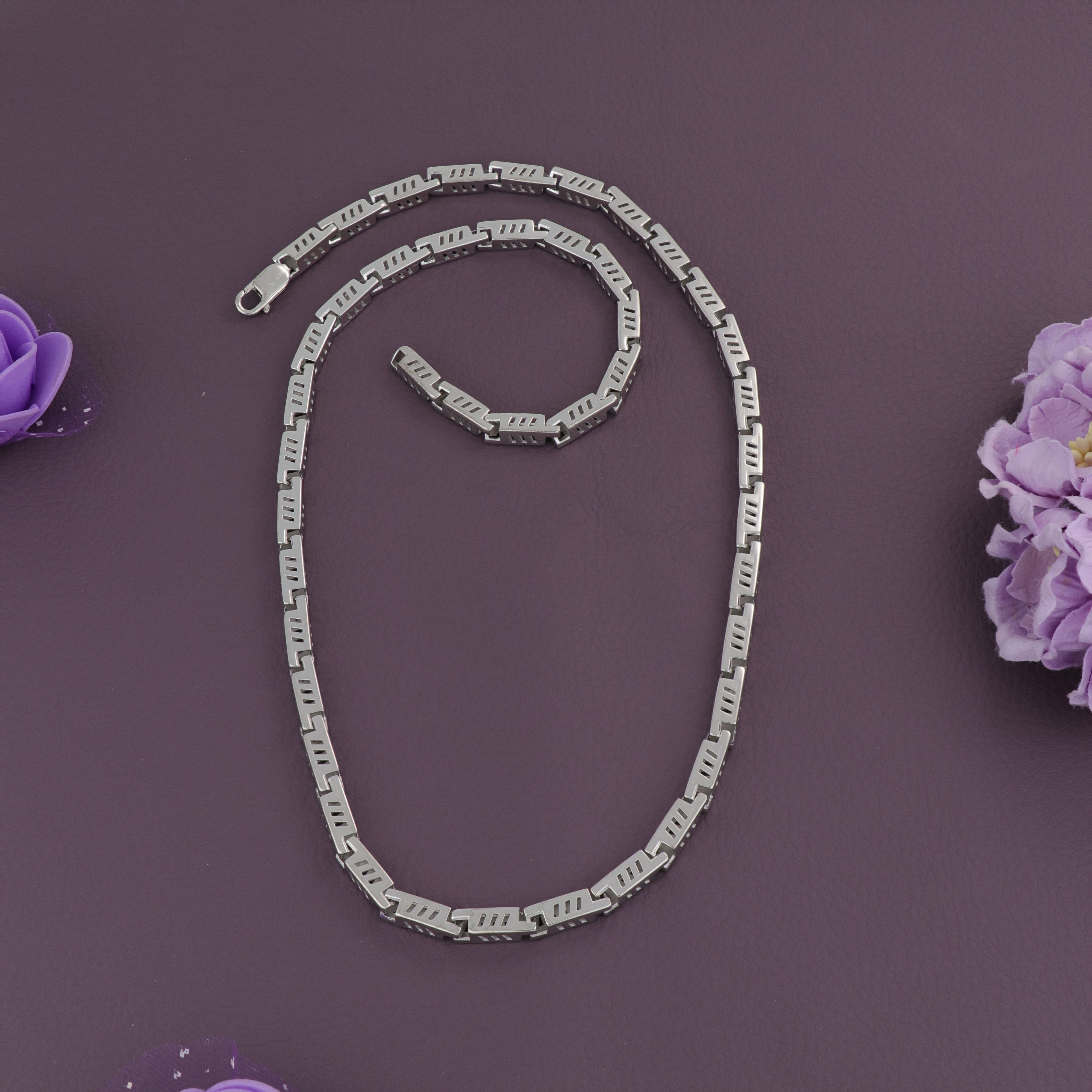 Hollow Chain