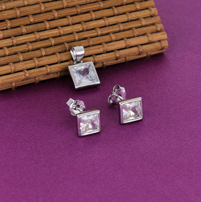 IMP SOLITAIRE PENDANT SET